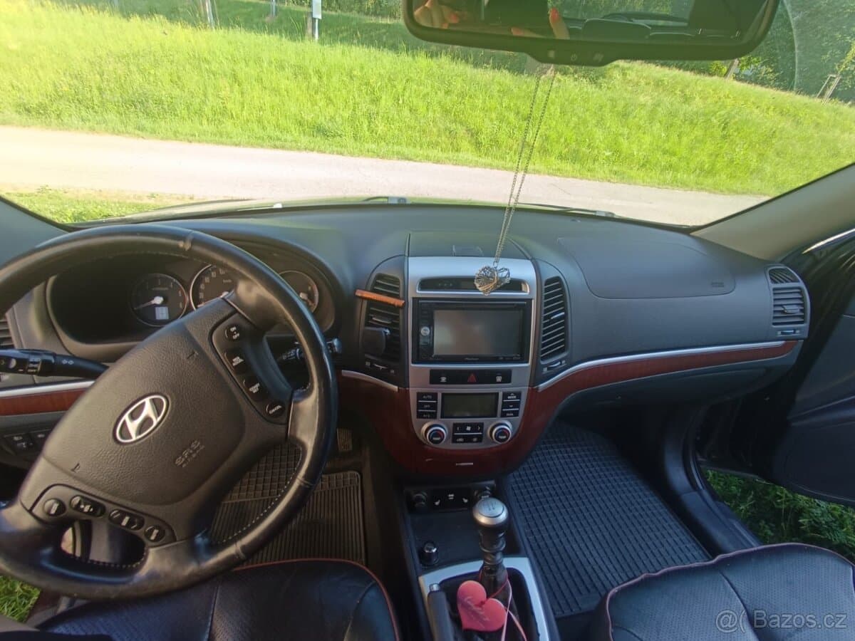 Hyundai SANTA FE - 12