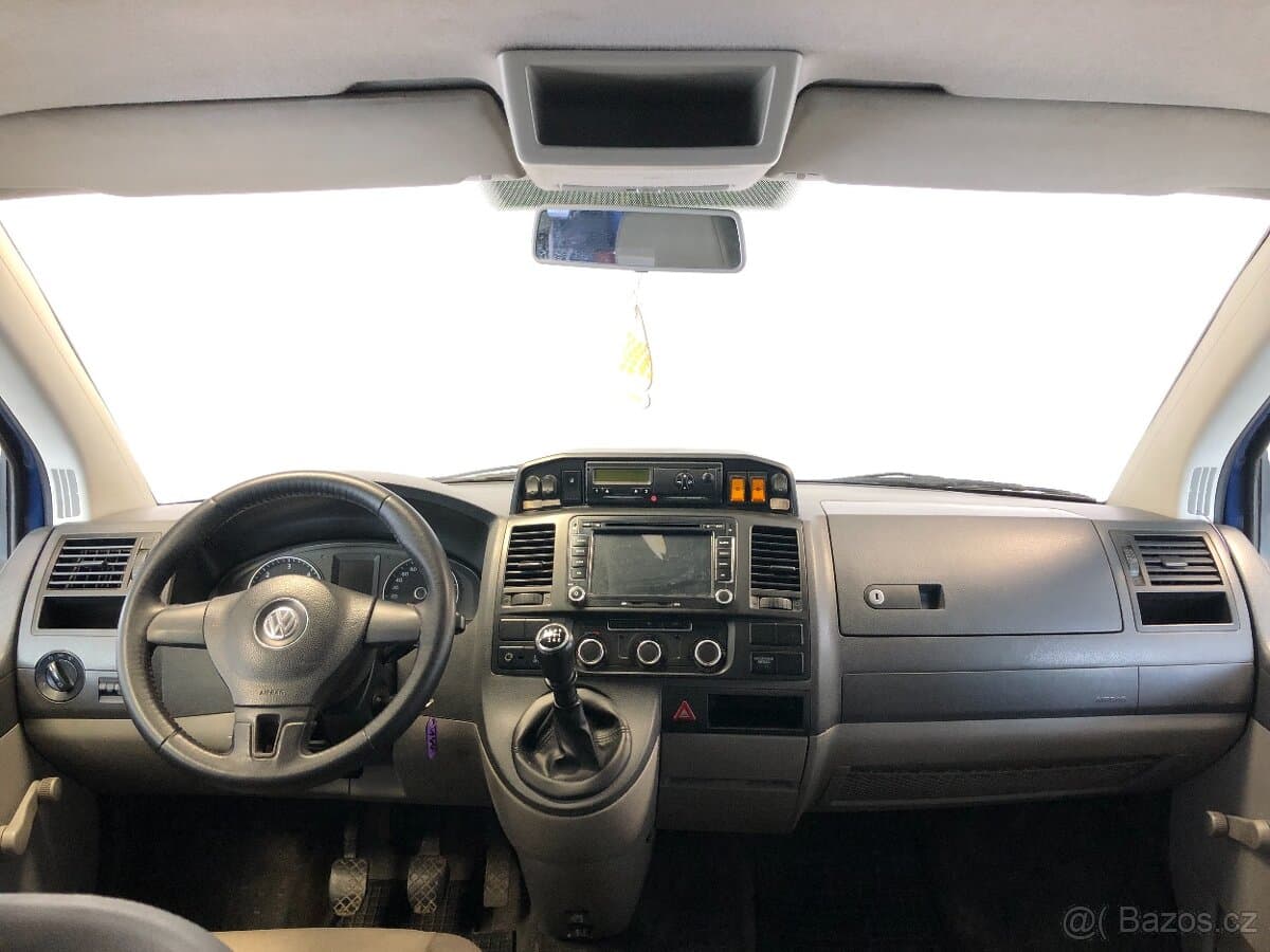 2010 Volkswagen TRANSPORTER - 12