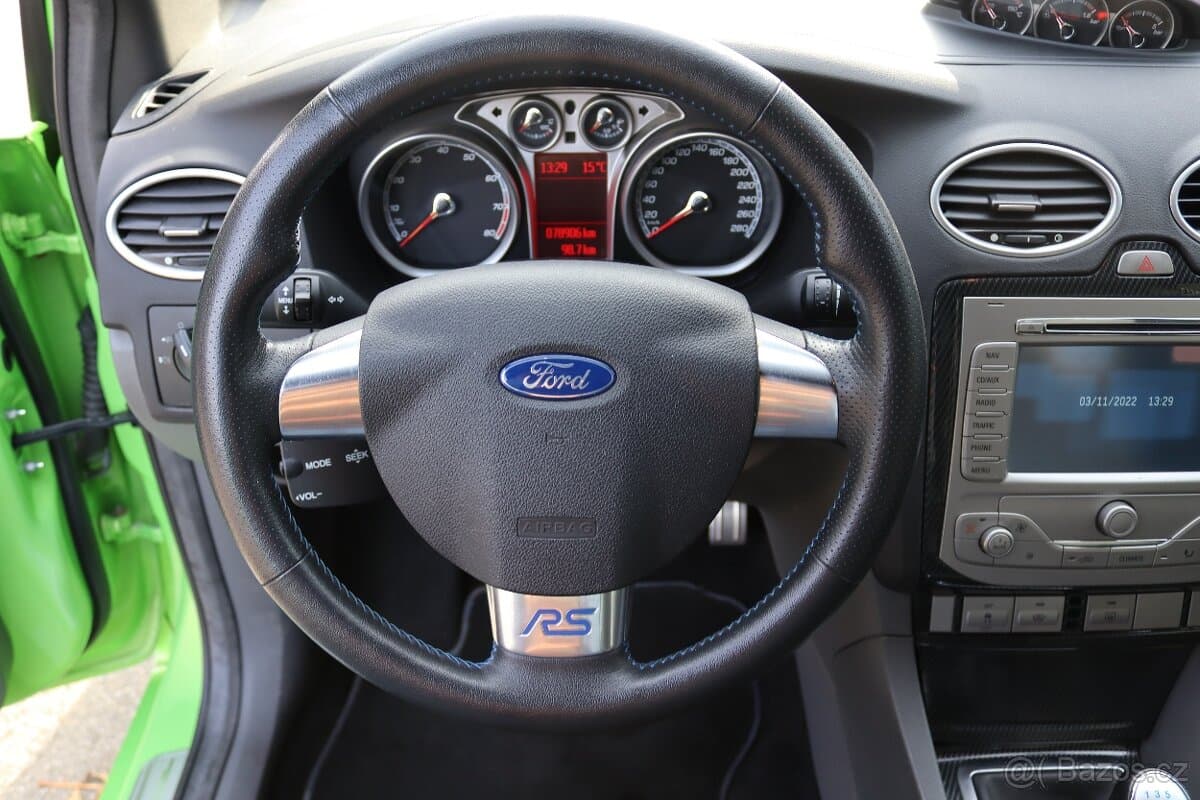 2009 Ford FOCUS - 12