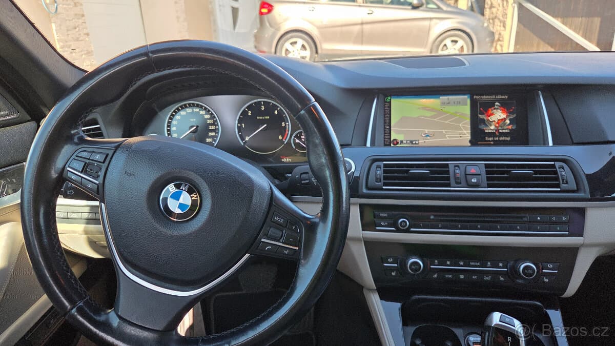2017 BMW 5-SERIES - 12
