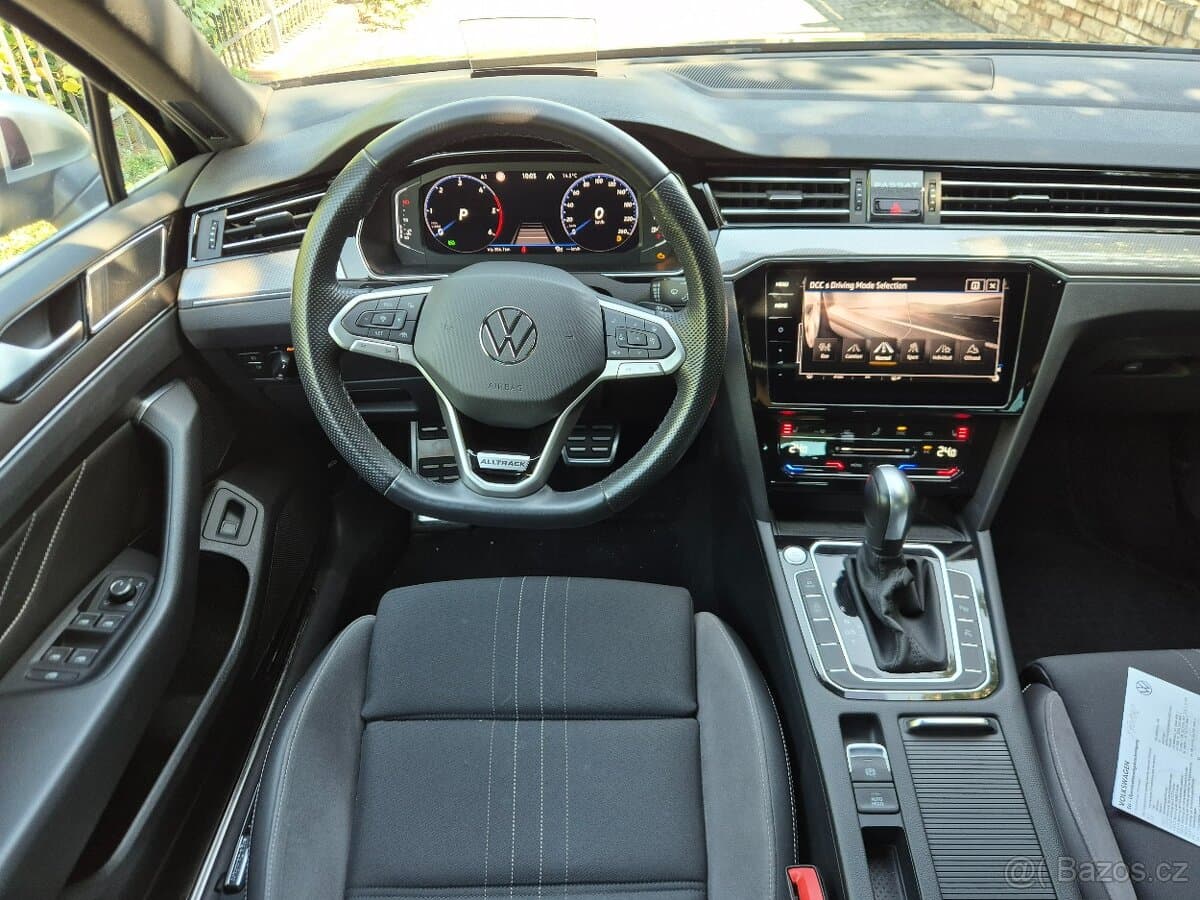 2022 Volkswagen PASSAT - 12