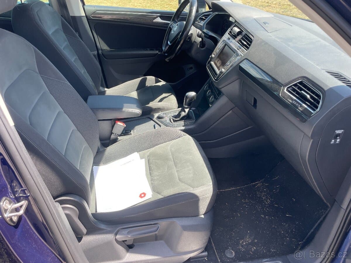 2016 Volkswagen TIGUAN - 12