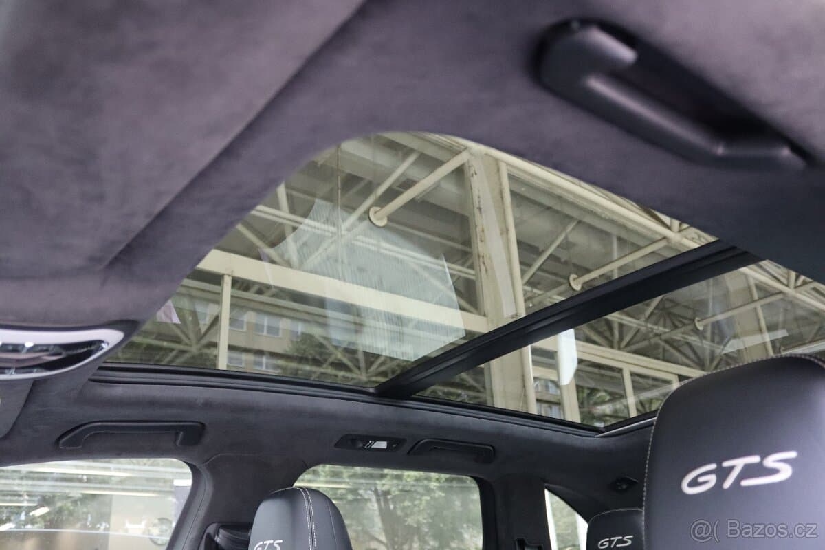 2016 Porsche CAYENNE - 12