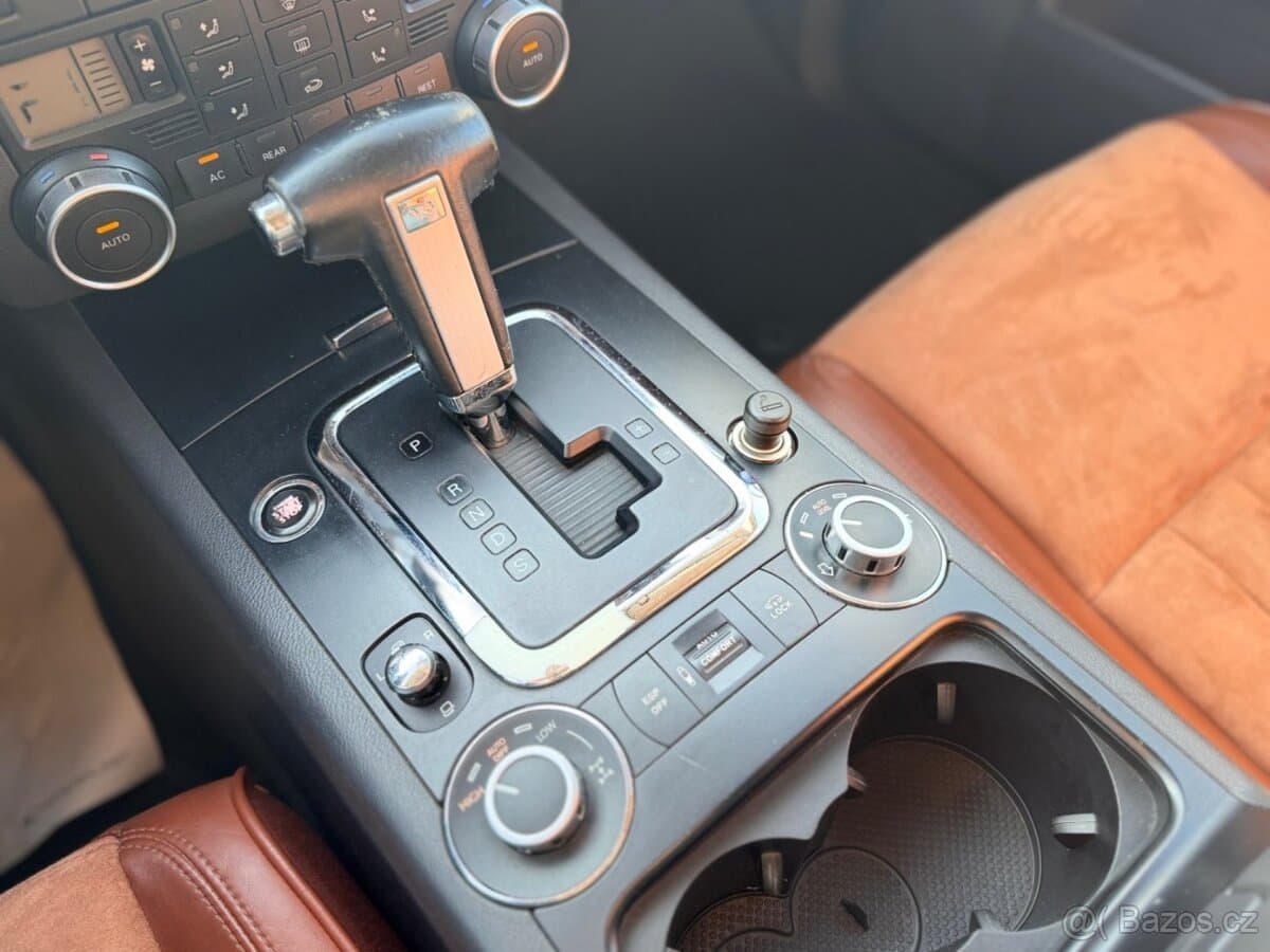 2007 Volkswagen TOUAREG - 12