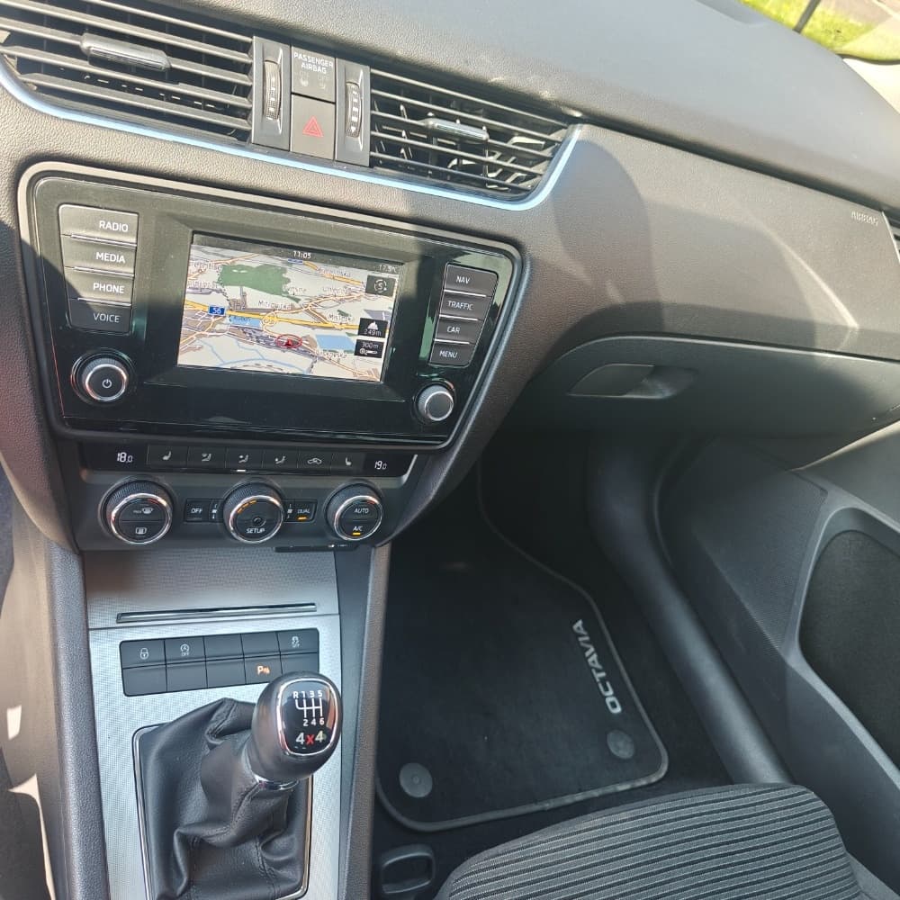 2015 Škoda OCTAVIA - 12