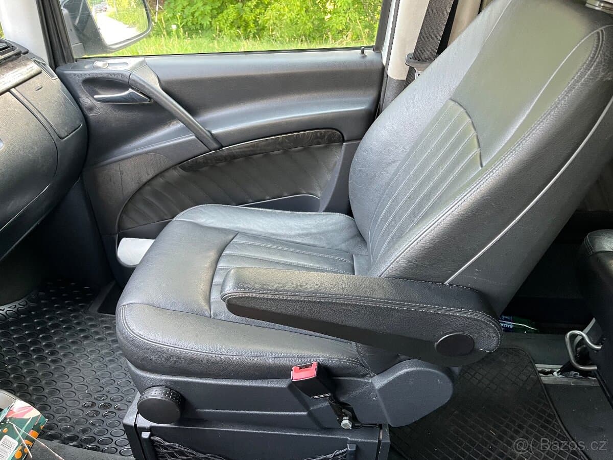 2010 Mercedes-Benz VIANO - 12