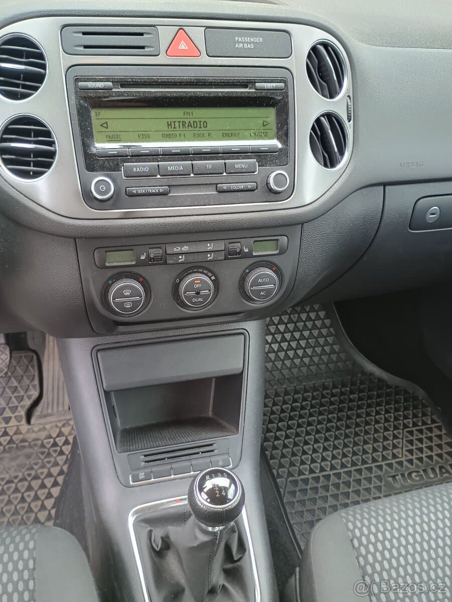 2009 Volkswagen TIGUAN - 12