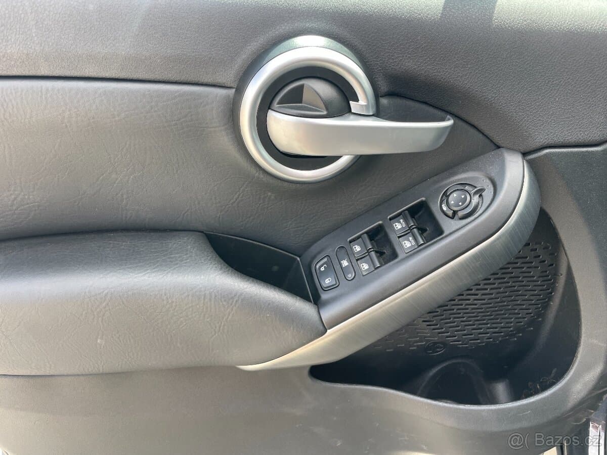 2015 Fiat 500X - 12