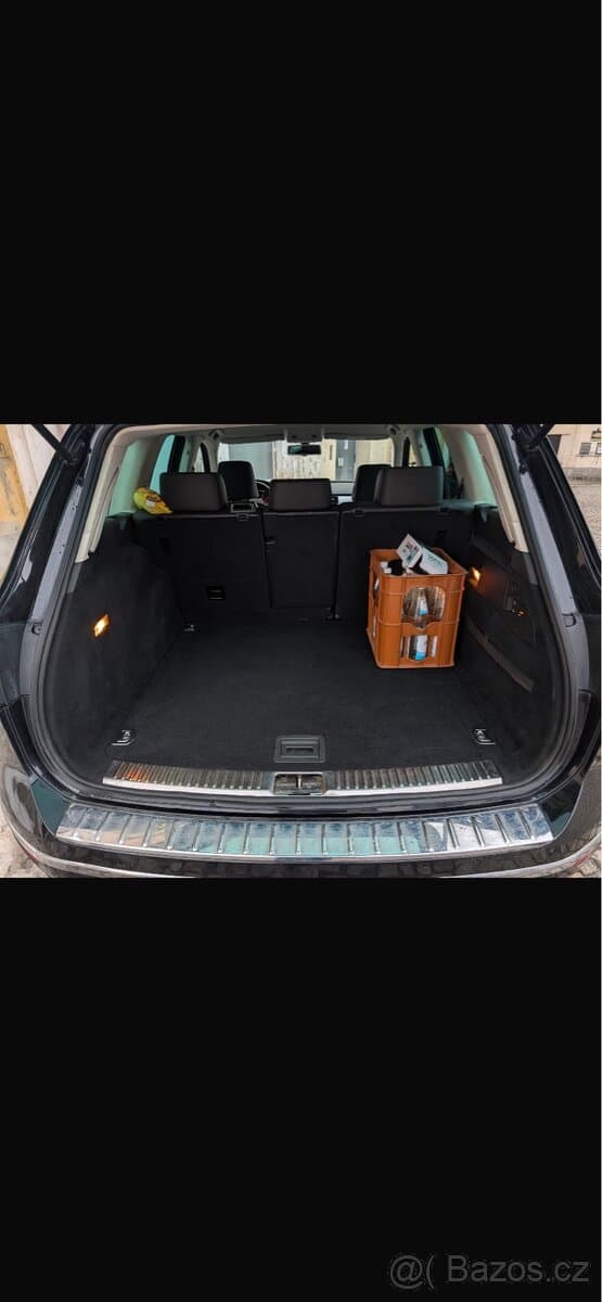 2015 Volkswagen TOUAREG - 12