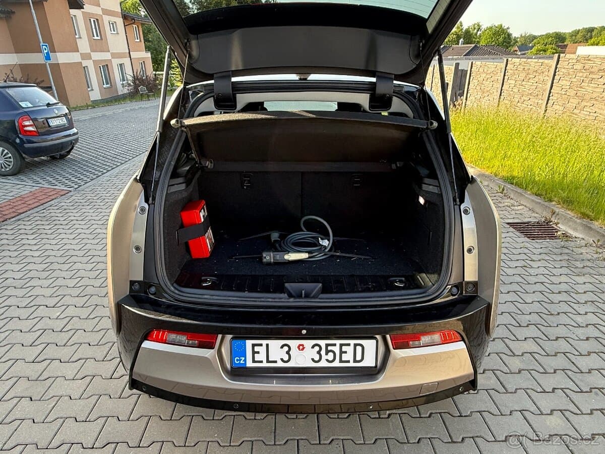 2014 BMW i3 - 12