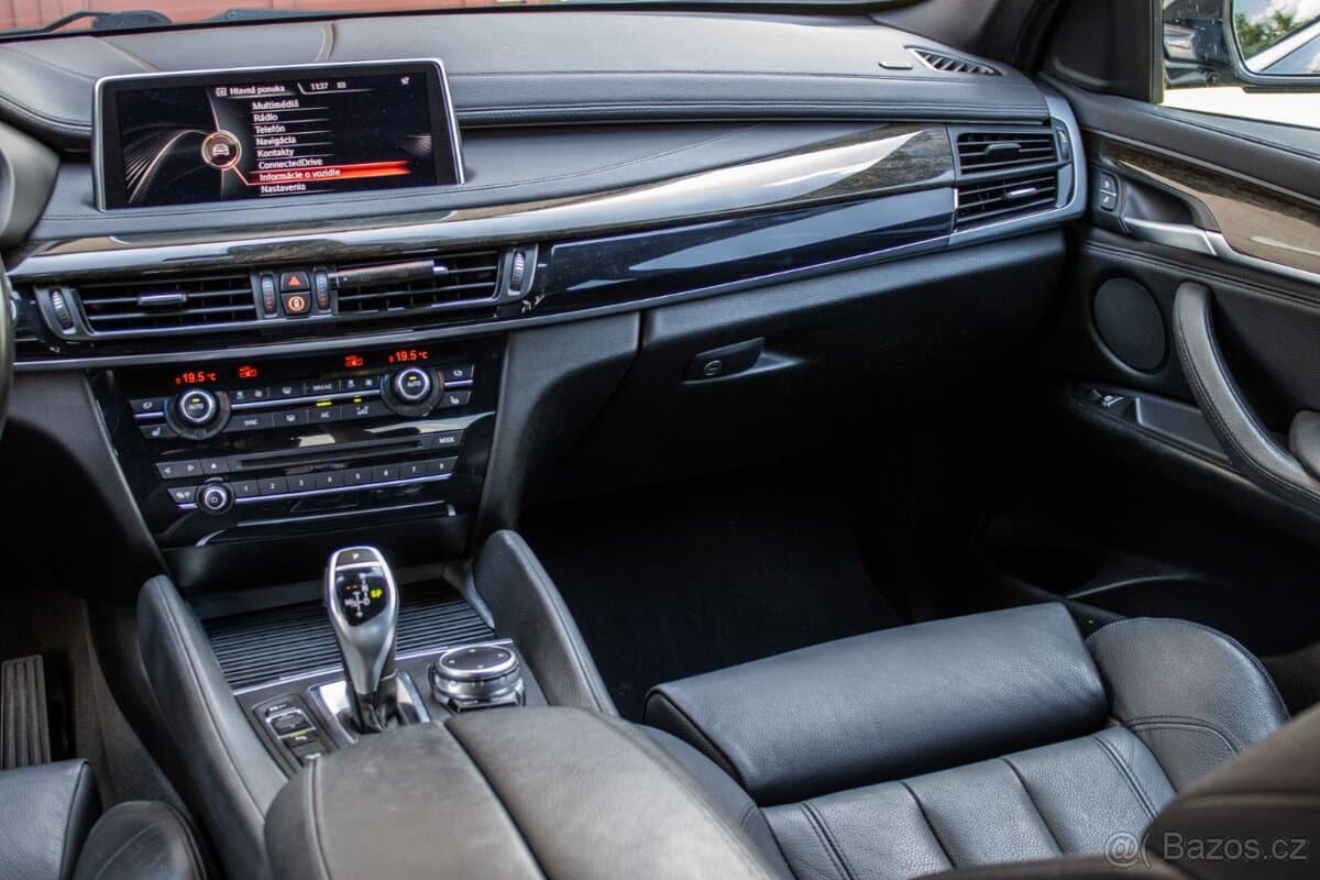 2016 BMW X6 - 12