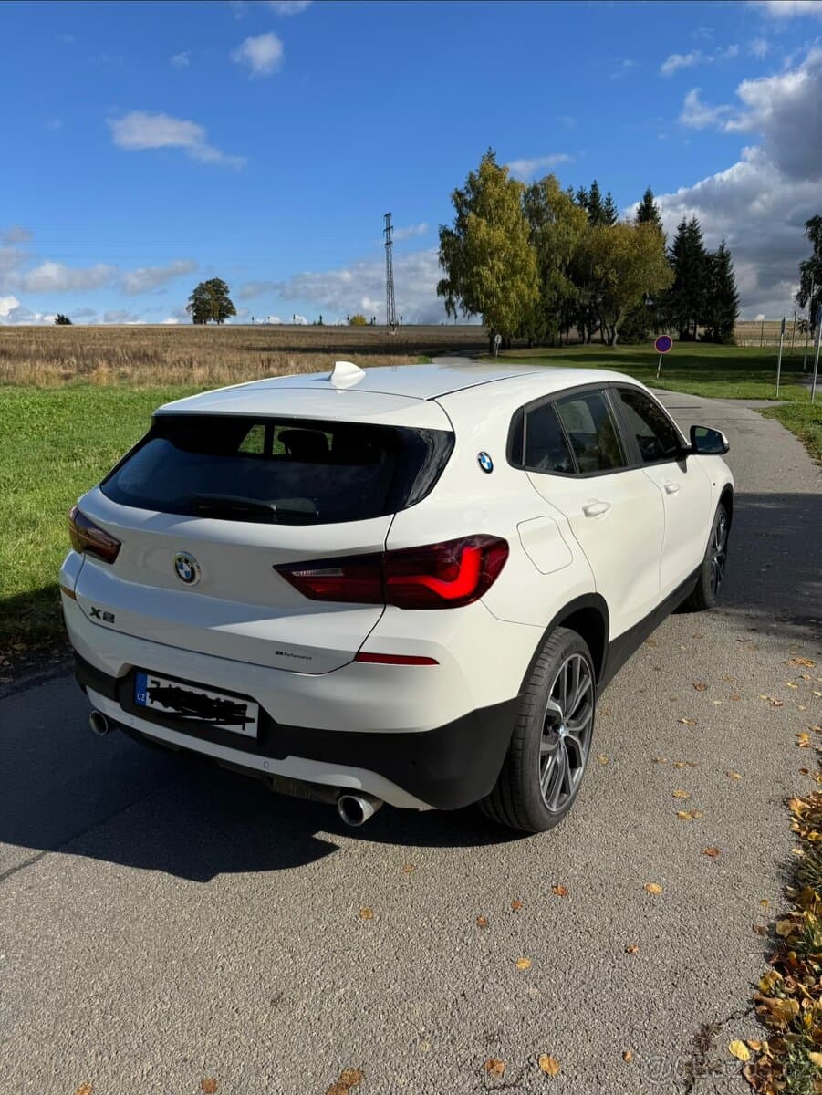 2021 BMW X2 - 12