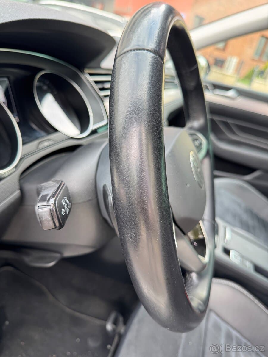 2020 Volkswagen PASSAT - 12