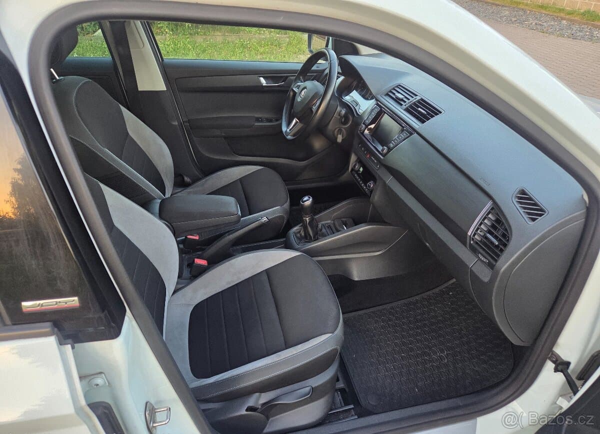 2016 Škoda FABIA - 12