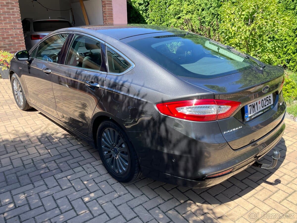 2015 Ford MONDEO - 12