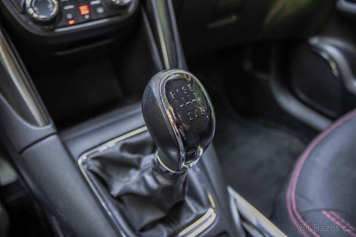 2012 Opel ZAFIRA - 12