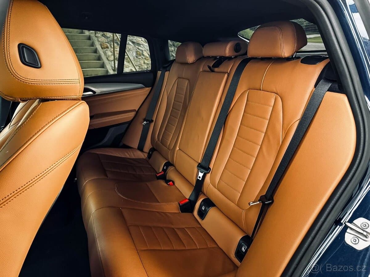 2021 BMW X4 - 12