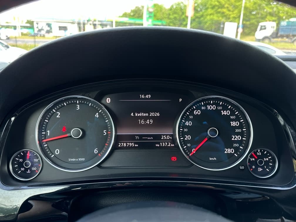 2013 Volkswagen TOUAREG - 12
