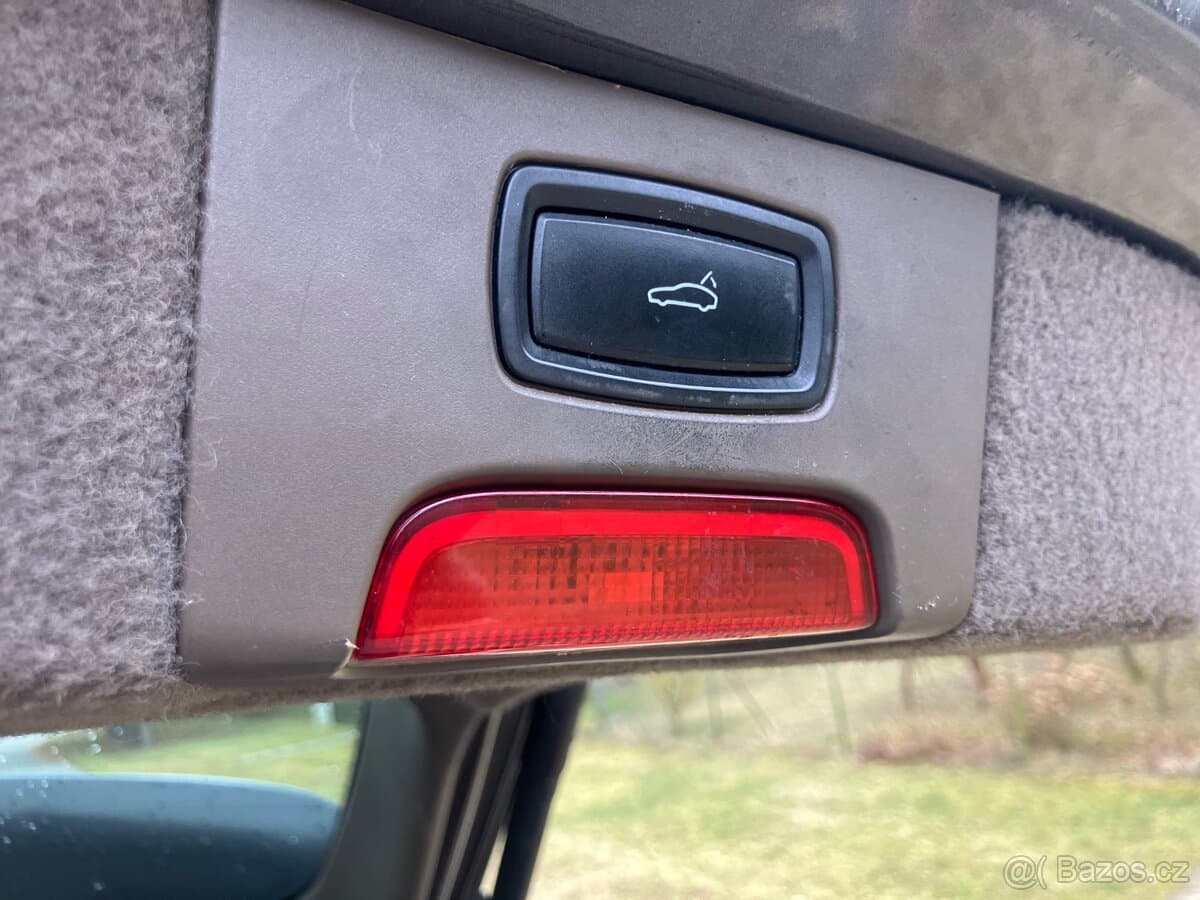 2012 Porsche CAYENNE - 12