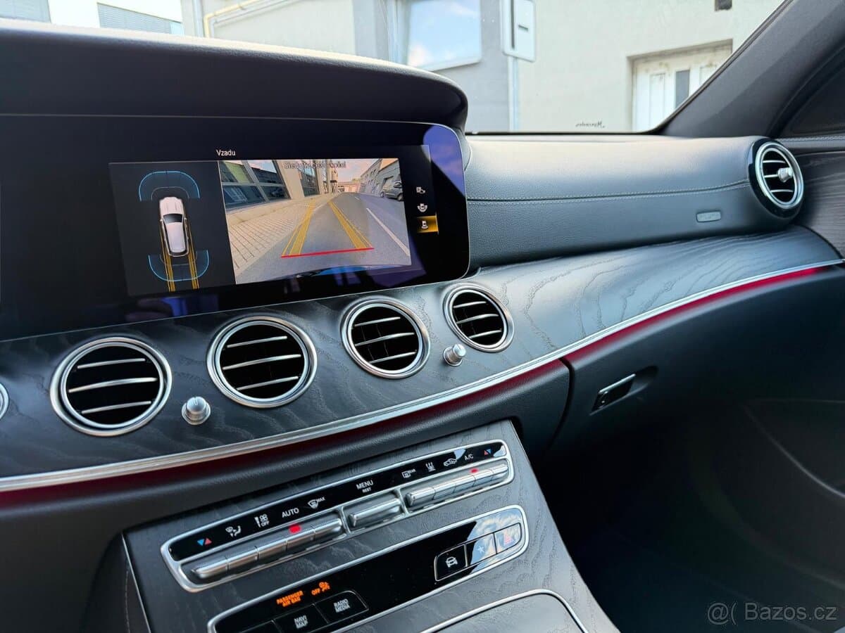 2021 Mercedes-Benz OSTATNÍ - 12