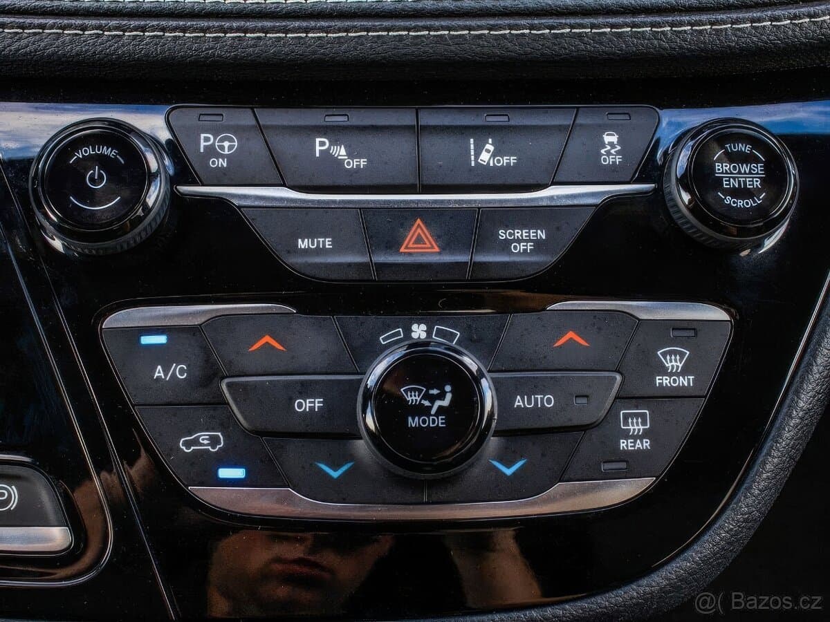 2022 Chrysler PACIFICA - 12