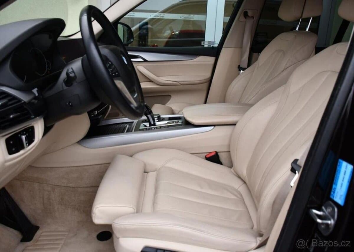 2015 BMW X5 - 12