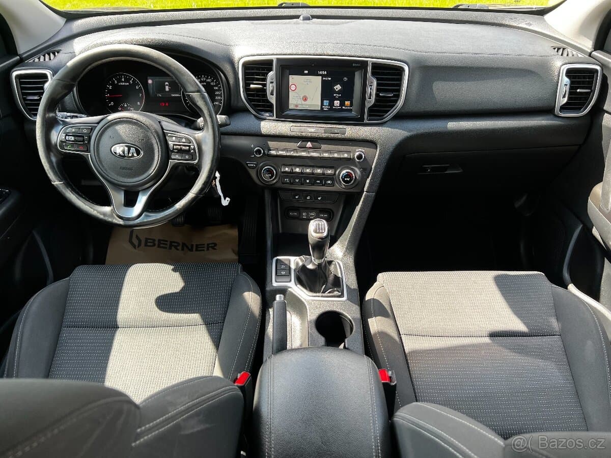 2018 Kia SPORTAGE - 12