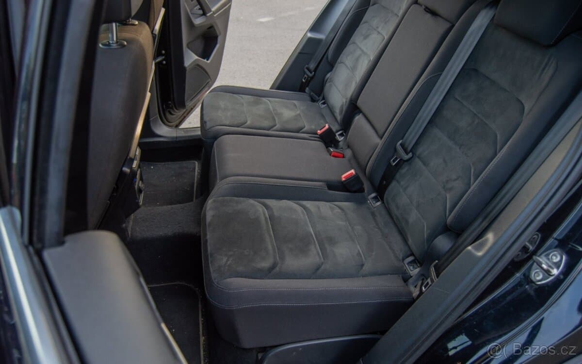 2016 Volkswagen TIGUAN - 12