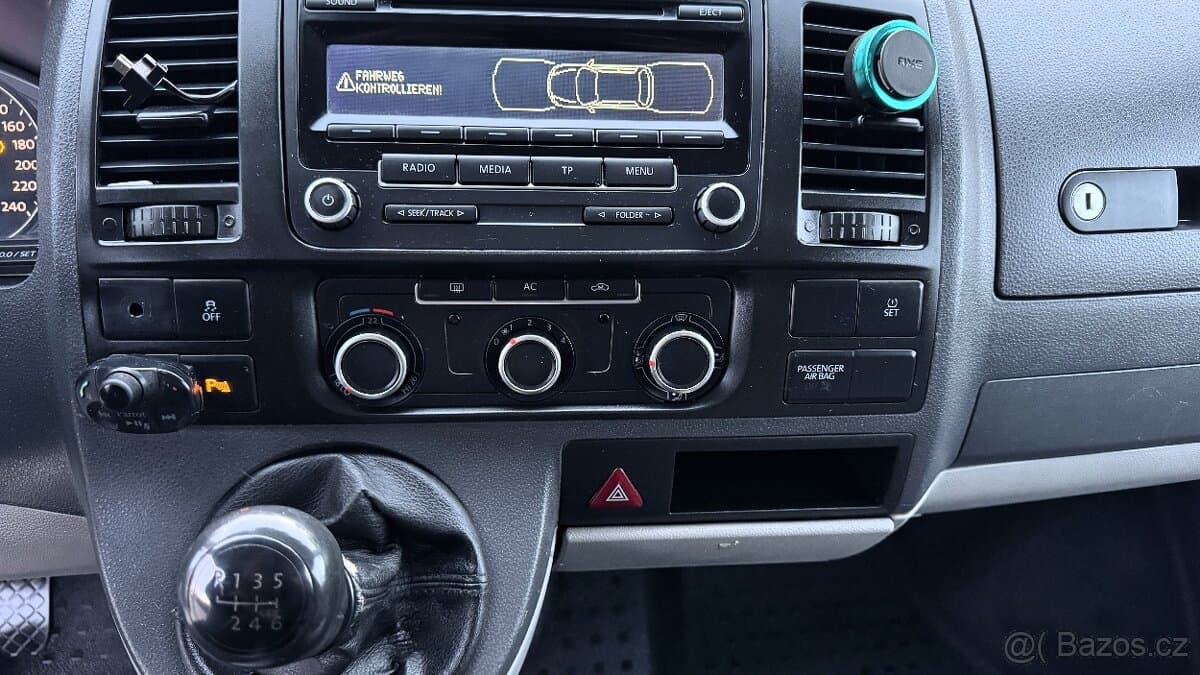 2010 Volkswagen TRANSPORTER - 12