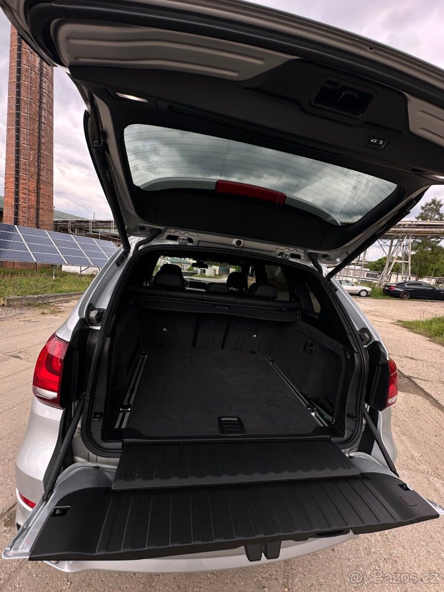 2017 BMW X5 - 12
