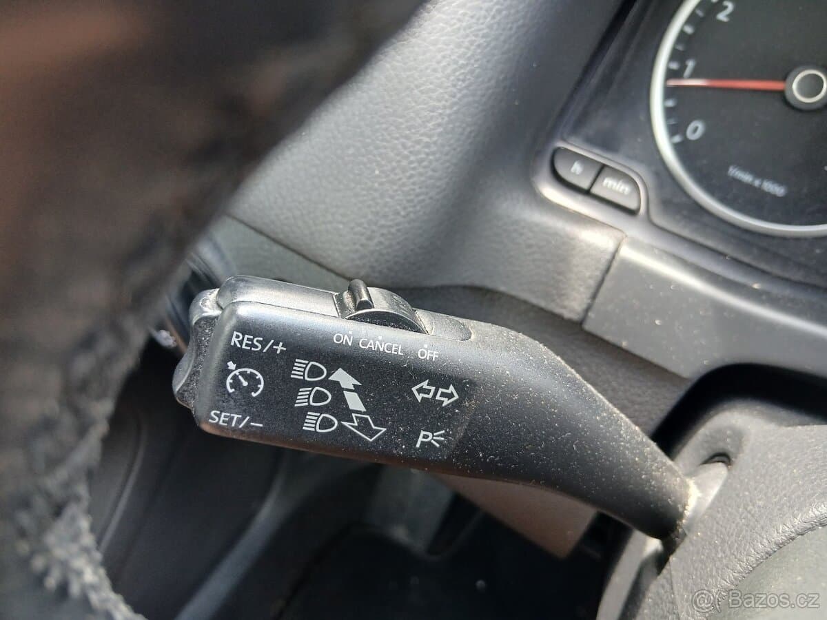 2009 Volkswagen TIGUAN - 12