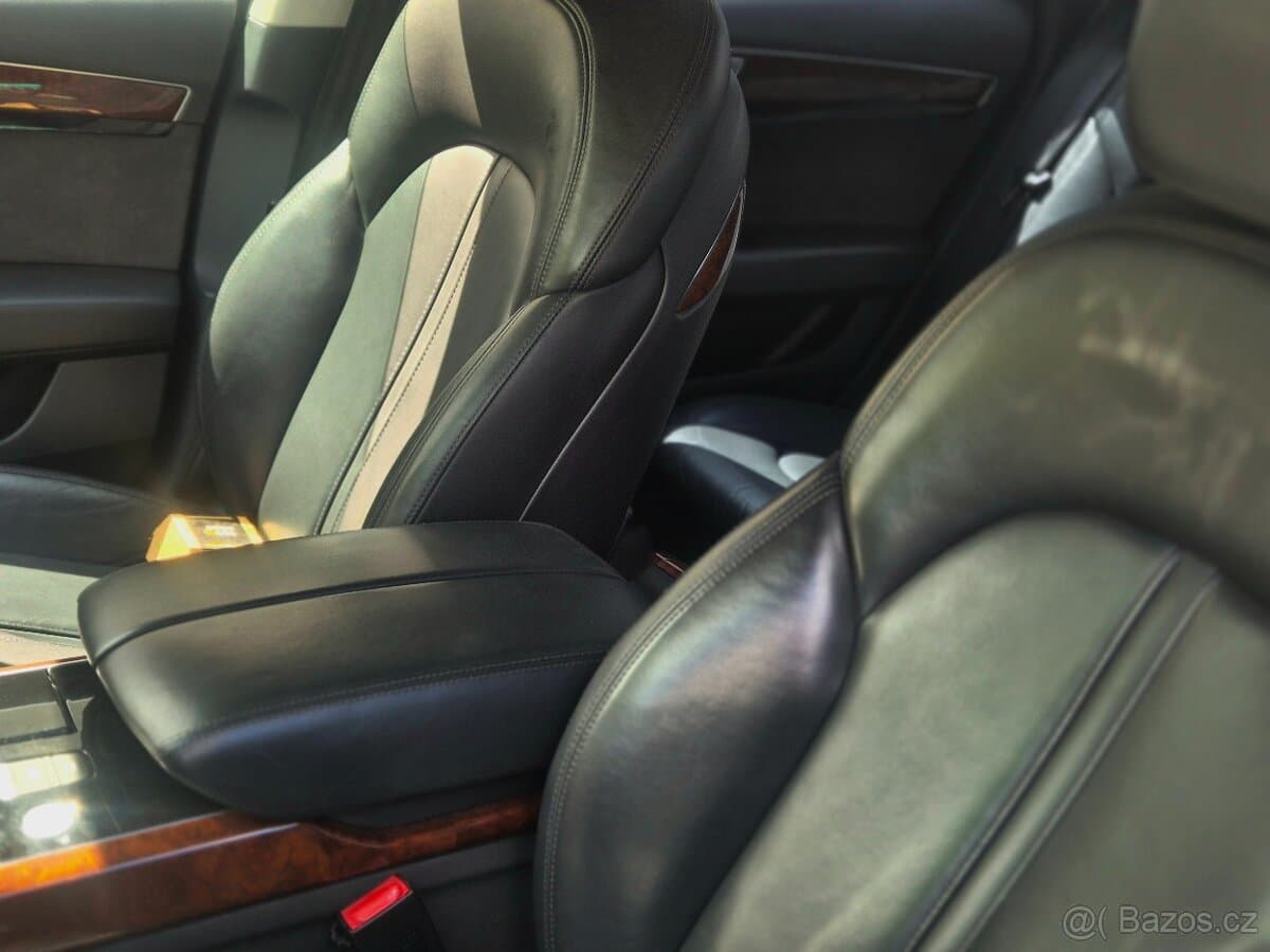 2010 Audi A8 - 12