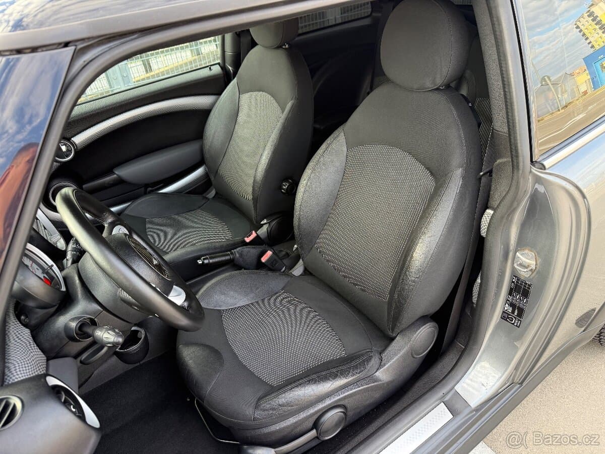 2010 Mini COOPER - 12