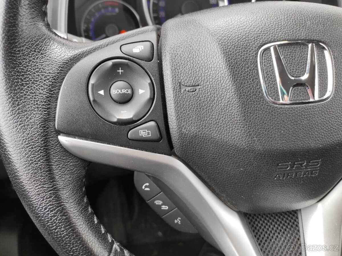 2016 Honda JAZZ - 12