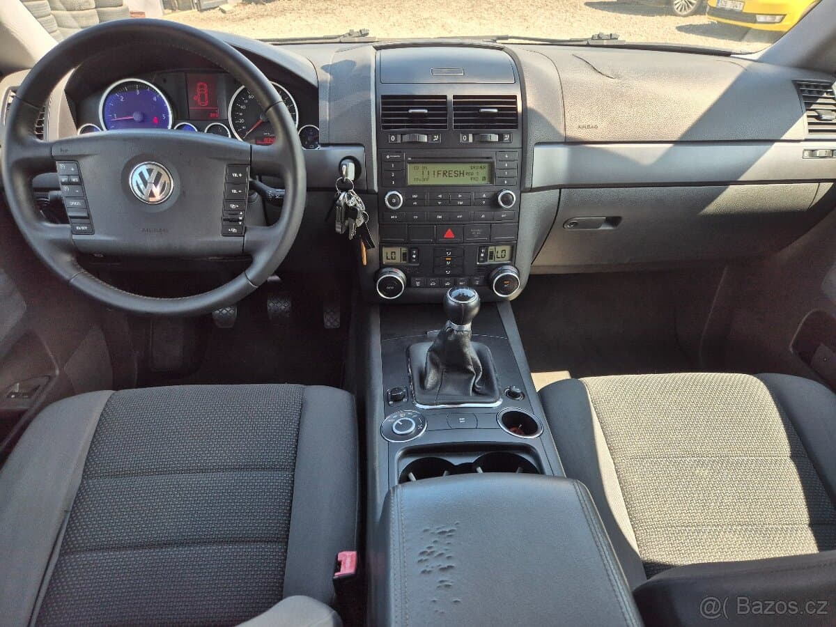 2009 Volkswagen TOUAREG - 12