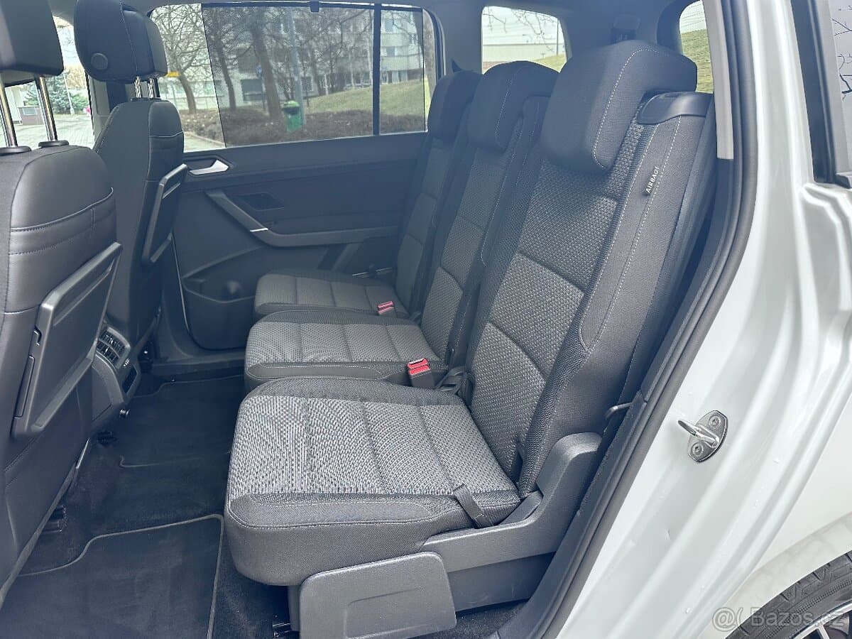 Volkswagen TOURAN - 12