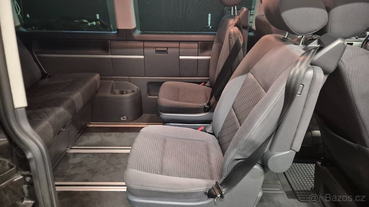 2014 Volkswagen MULTIVAN - 12