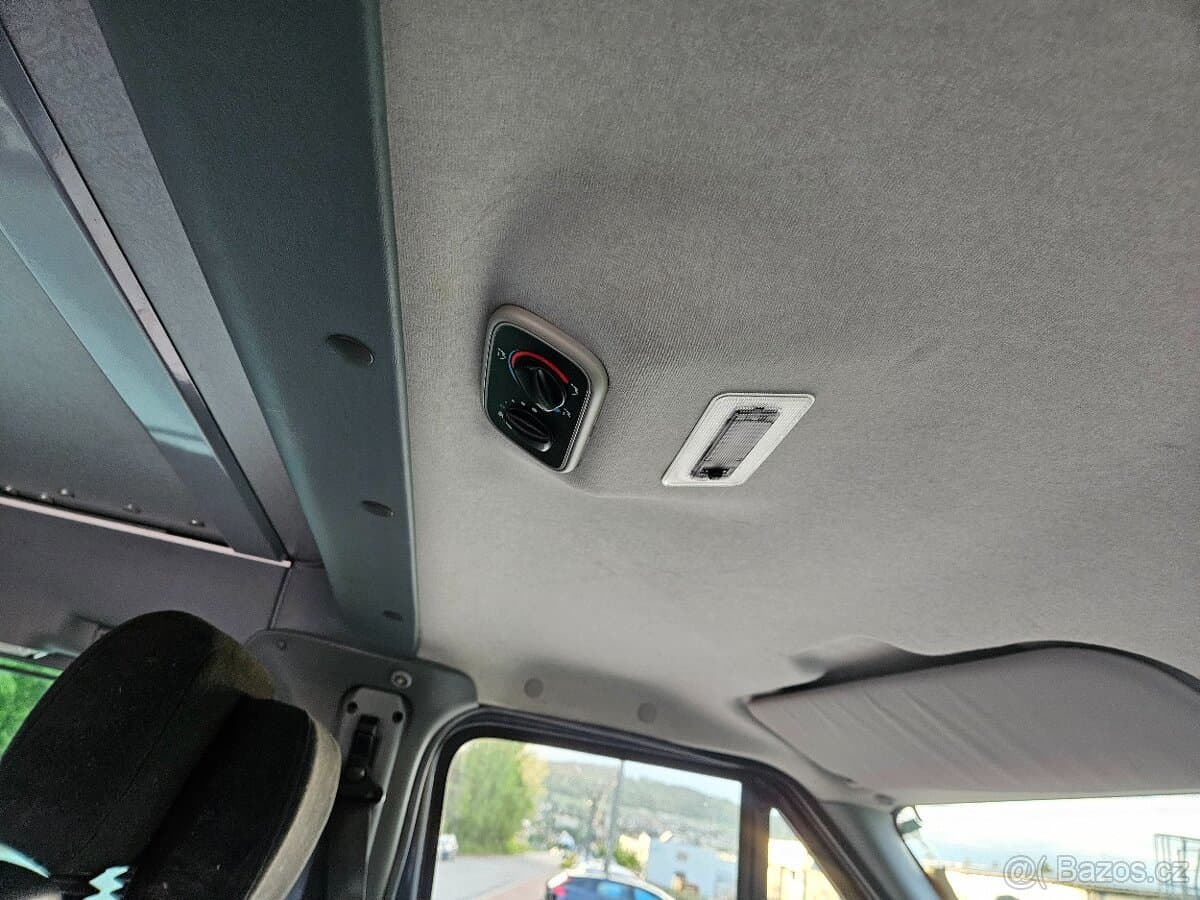 2009 Ford TRANSIT - 12