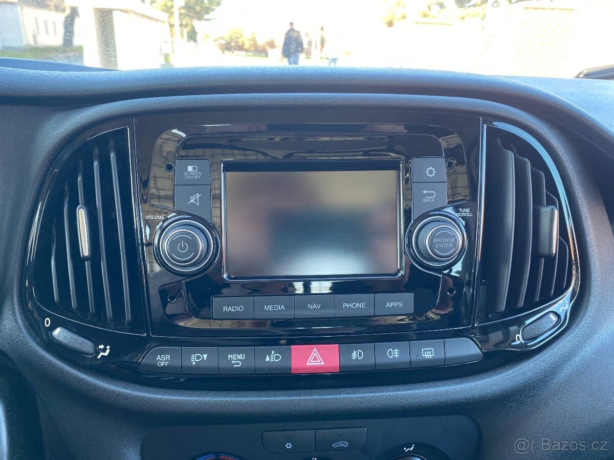 2019 Fiat DOBLO - 12