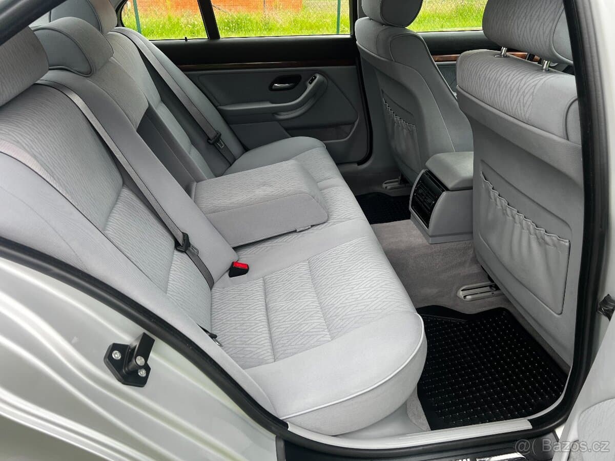 2001 BMW 5-SERIES - 12