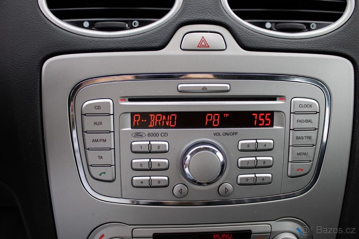 2008 Ford FOCUS - 12