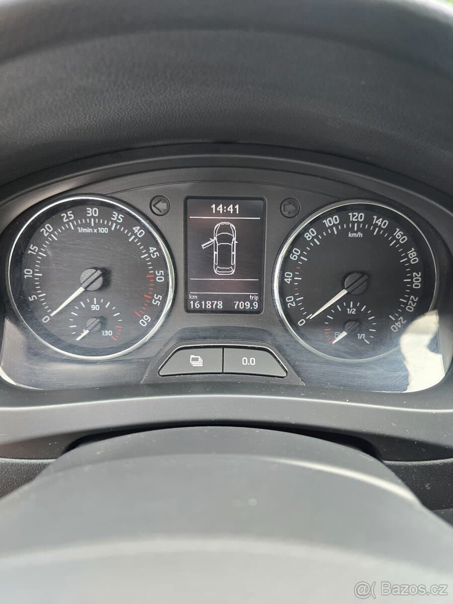 2015 Škoda RAPID - 12
