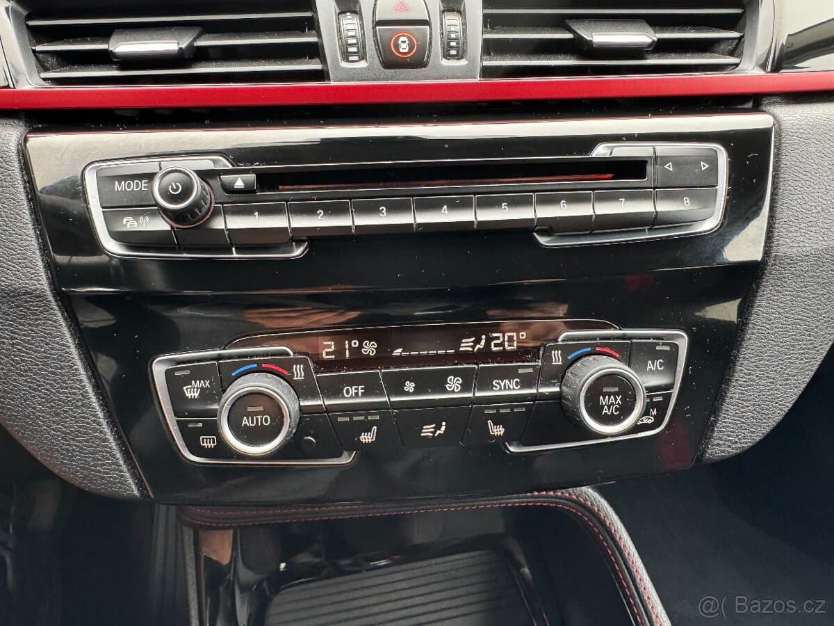 2016 BMW X1 - 12
