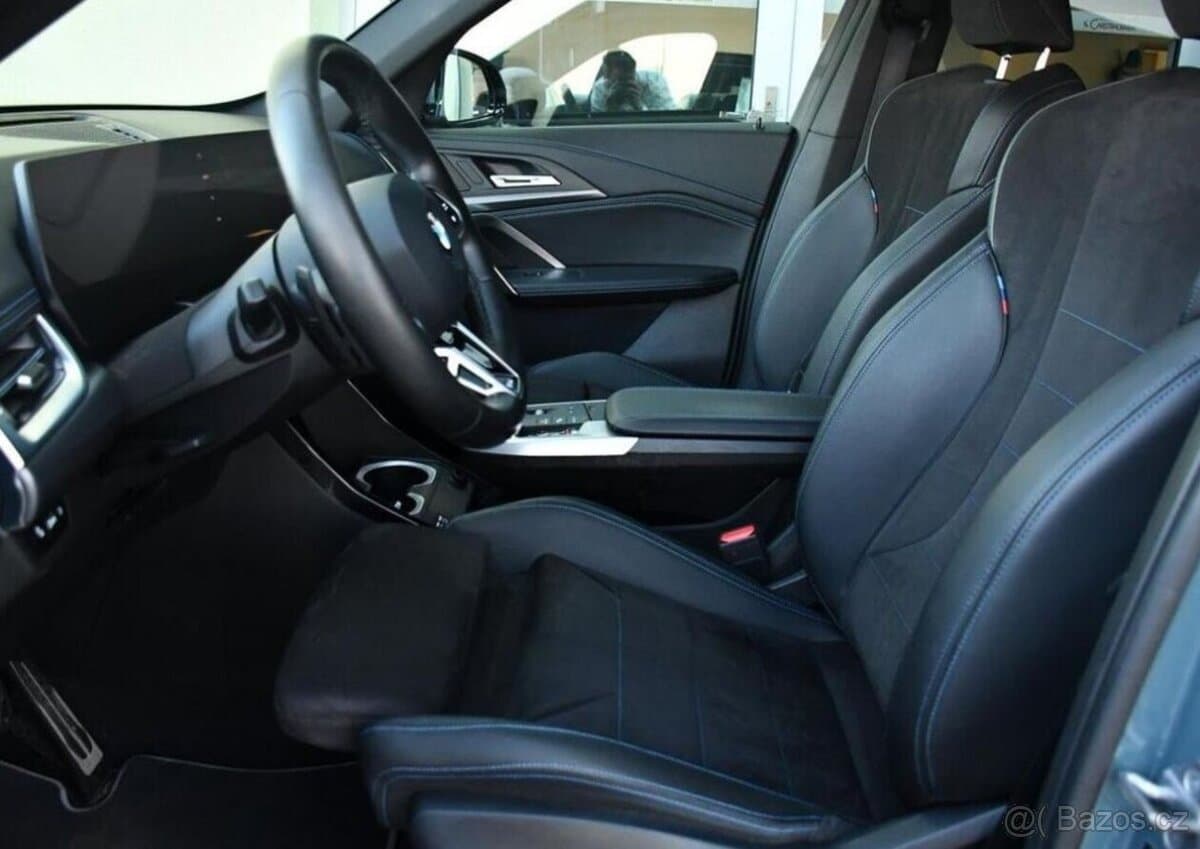 2023 BMW X1 - 12