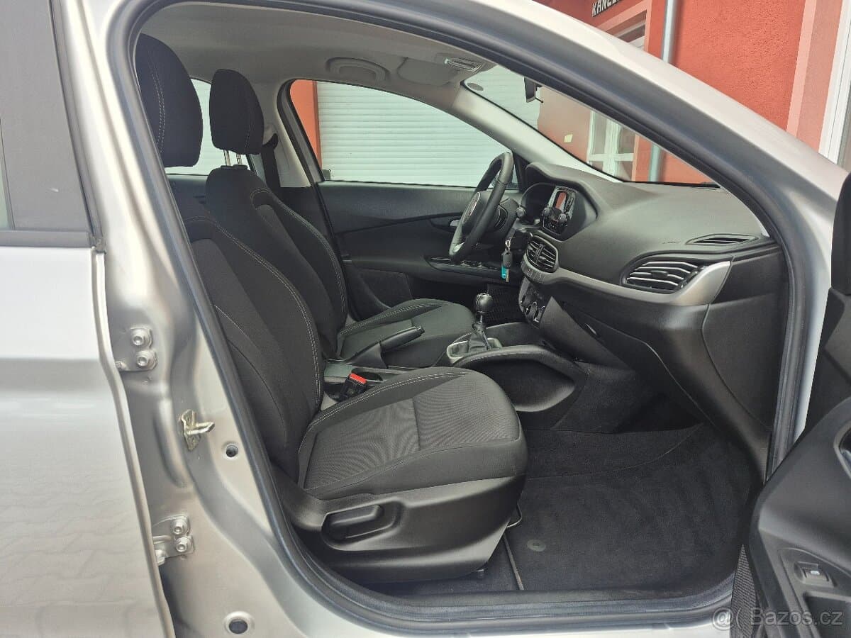 2019 Fiat TIPO - 12