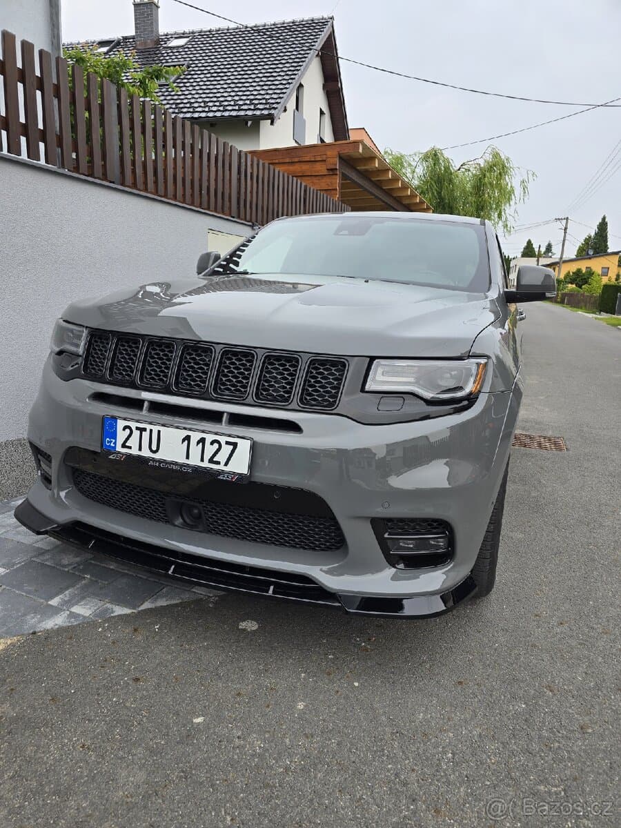 2020 Jeep CHEROKEE - 12