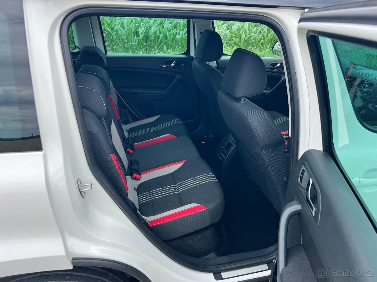 2015 Škoda YETI - 12