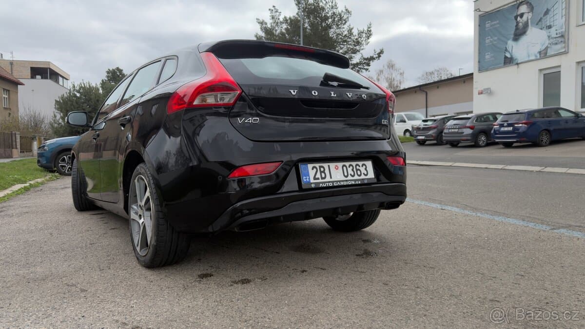 2014 Volvo V40 - 12