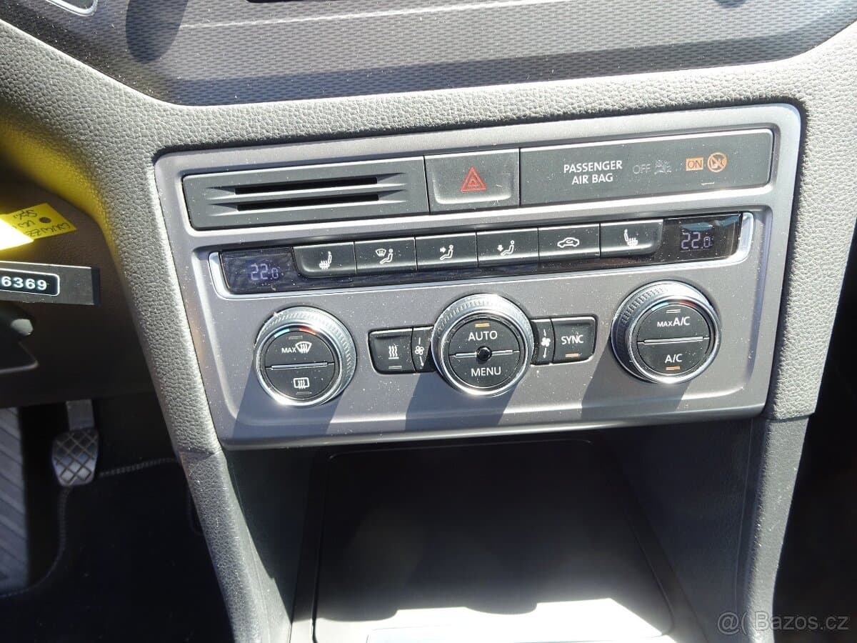 2015 Volkswagen OSTATNÍ - 12