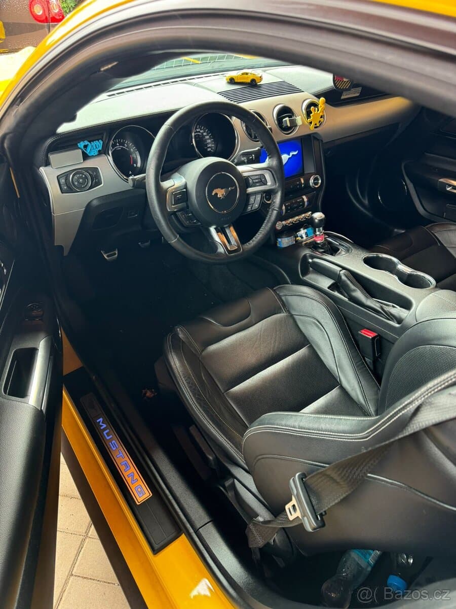 2017 Ford GT - 12